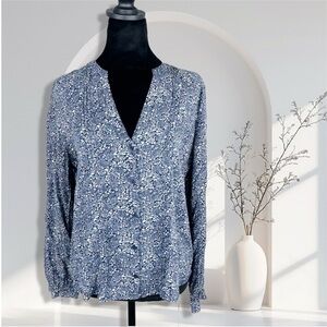 Treasure & Bond Navy Floral B Neck Long Sleeve Blouse